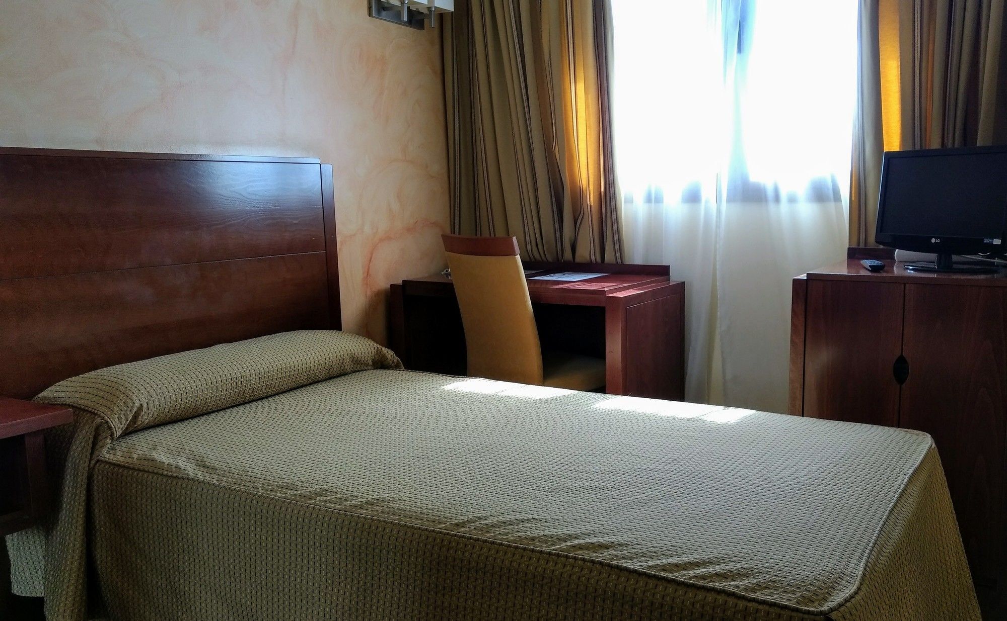 Hotel Hidalgo Esquivias Buitenkant foto